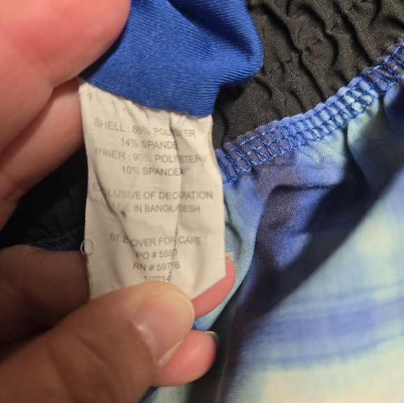 Umbro Women's  Blue Ombre Athletic Shorts Size Medium - Picture 5 of 6